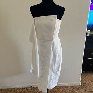 Beautiful sleeveless Misha white dress
